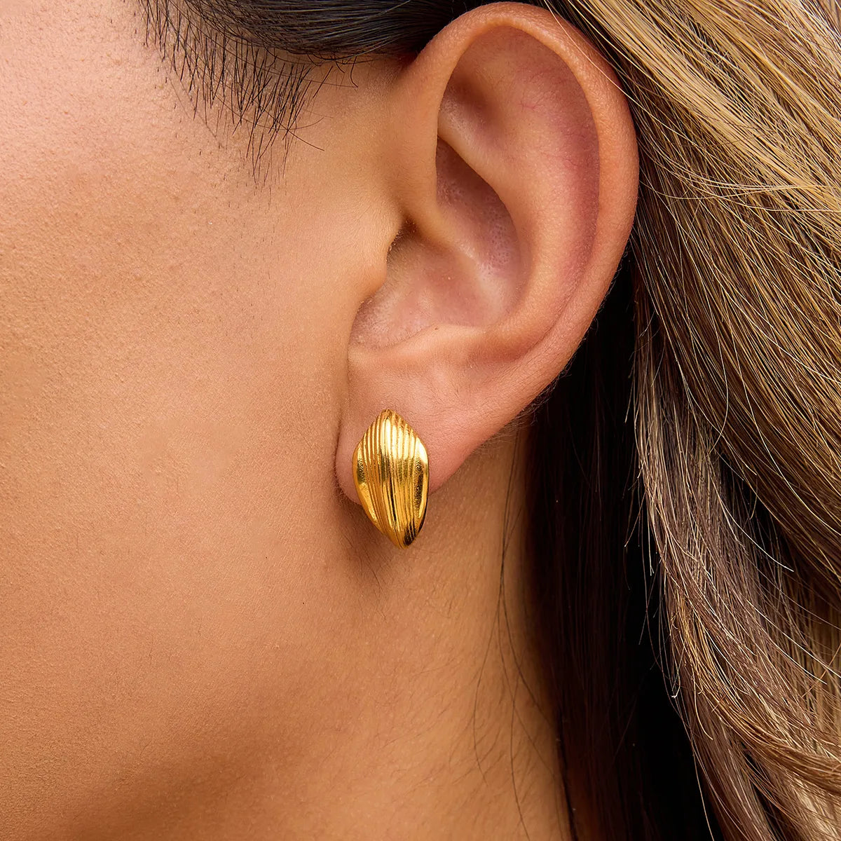 Forme Studs