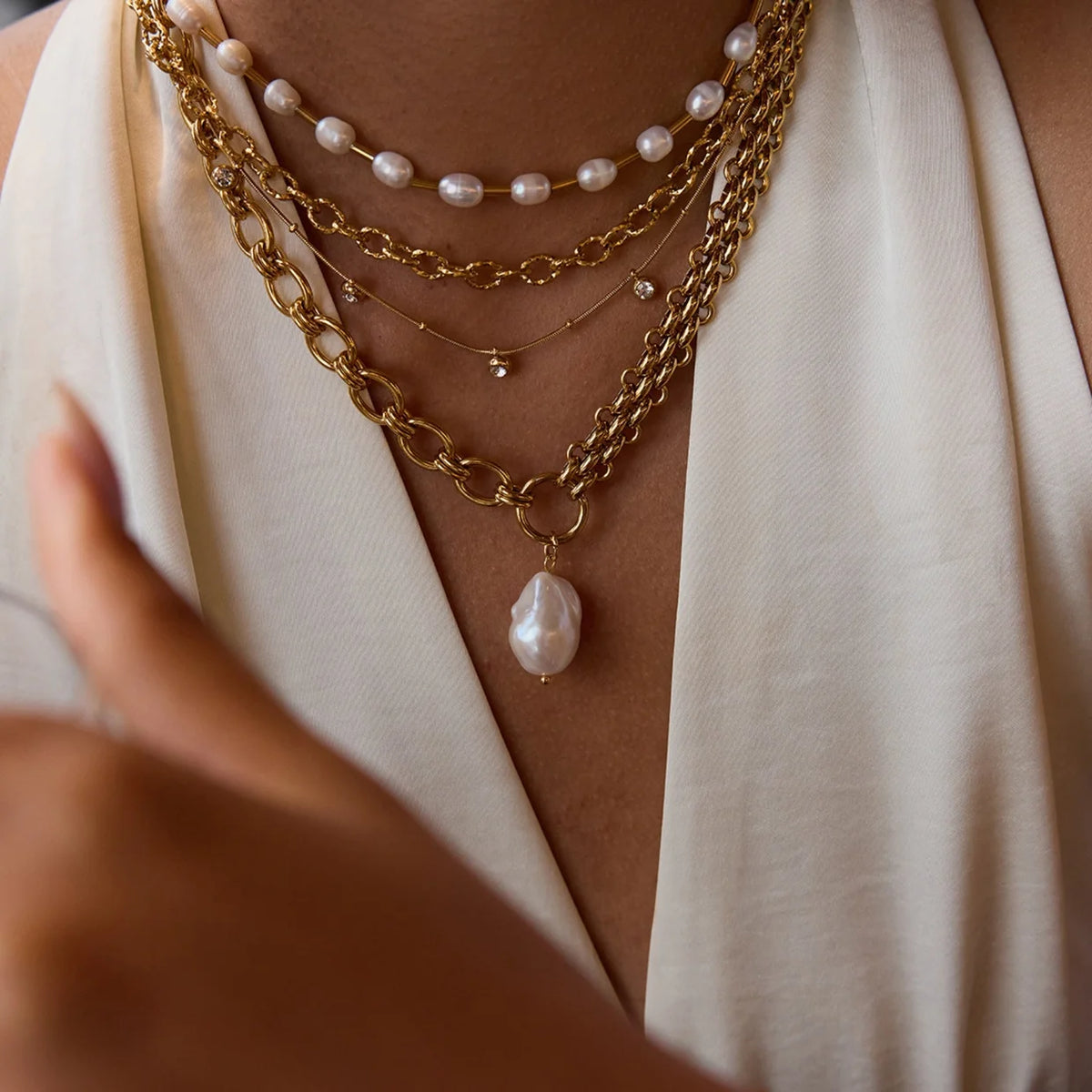 Kelly Pearl Necklace